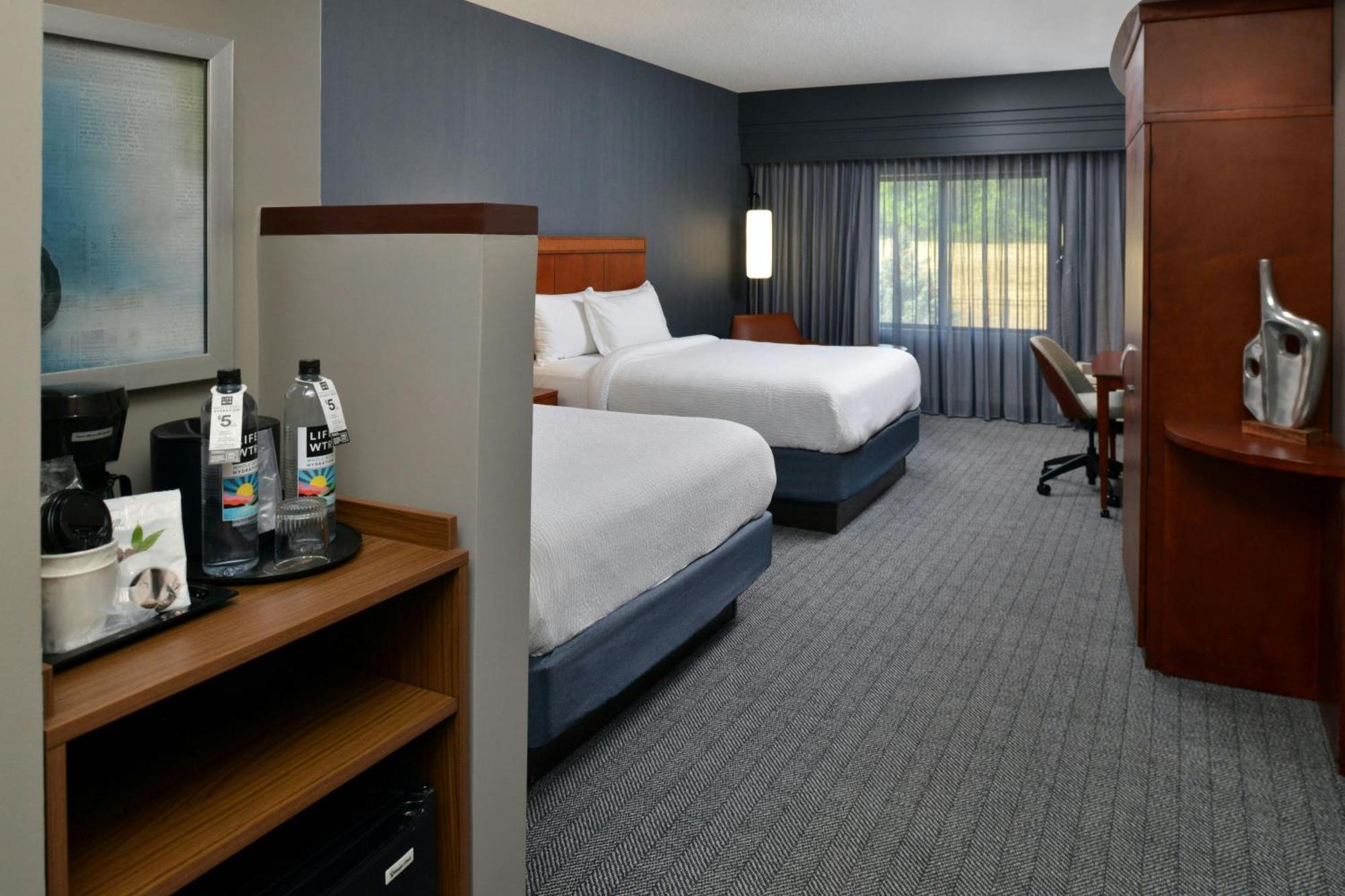 Courtyard By Marriott Harrisburg Hershey Extérieur photo